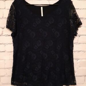Leo & Nicole top